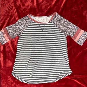 Striped lace cheetah shirt